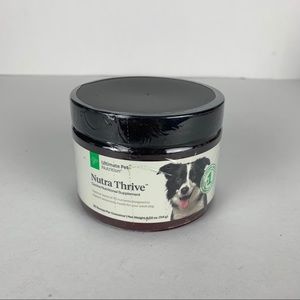 ULTIMATE PET NUTRITION.  NEW SEALED